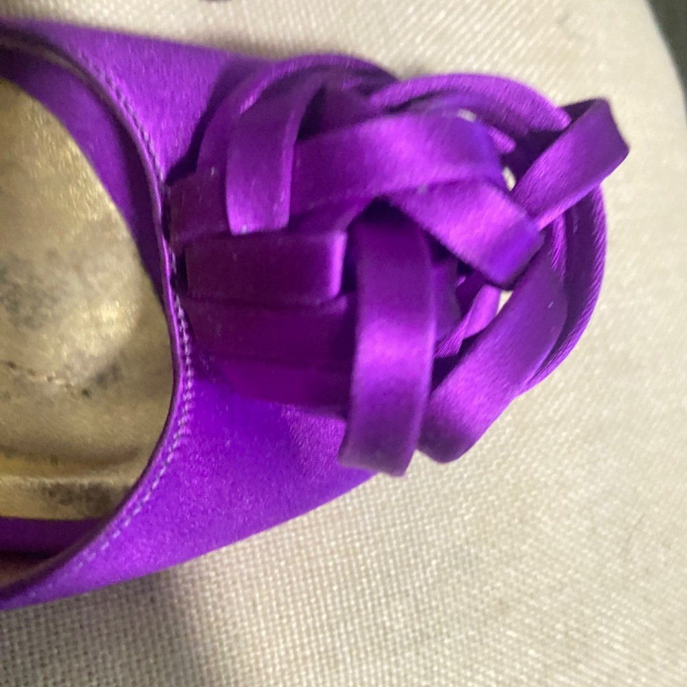 Heels - Picture 4 of 9